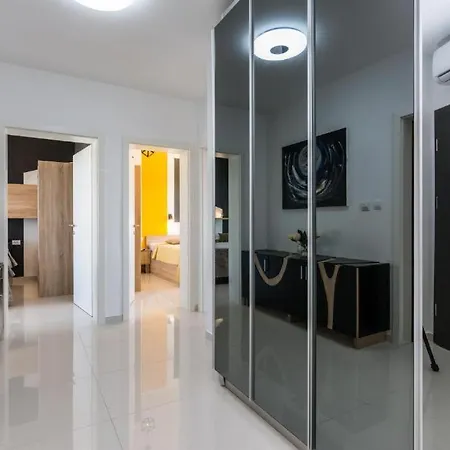 Luxury Penthouse *