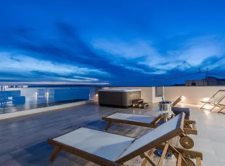 Luxury Penthouse *
