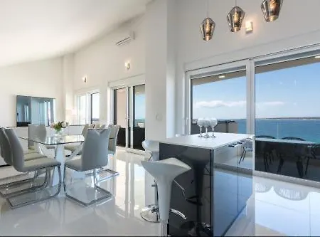 Luxury Penthouse * Mandre